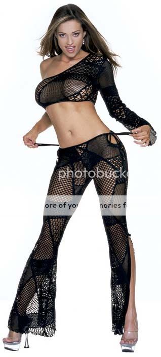 Beautiful Candice Michelle In B...